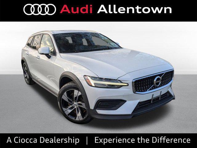 used 2020 Volvo V60 Cross Country car, priced at $24,884