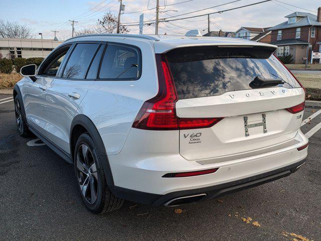 used 2020 Volvo V60 Cross Country car, priced at $24,884