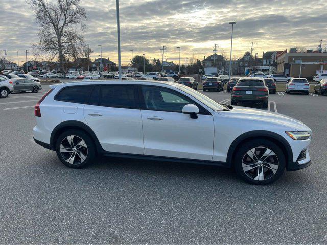 used 2020 Volvo V60 Cross Country car, priced at $25,994