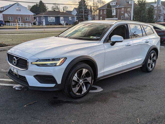 used 2020 Volvo V60 Cross Country car, priced at $24,884