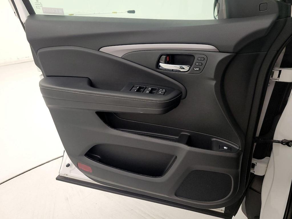 used 2023 Honda Ridgeline car, priced at $35,998