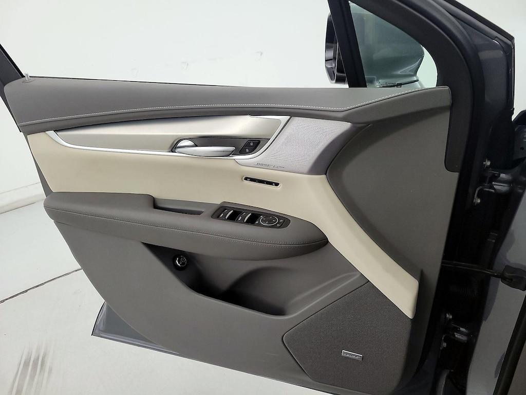 used 2022 Cadillac XT5 car, priced at $32,998