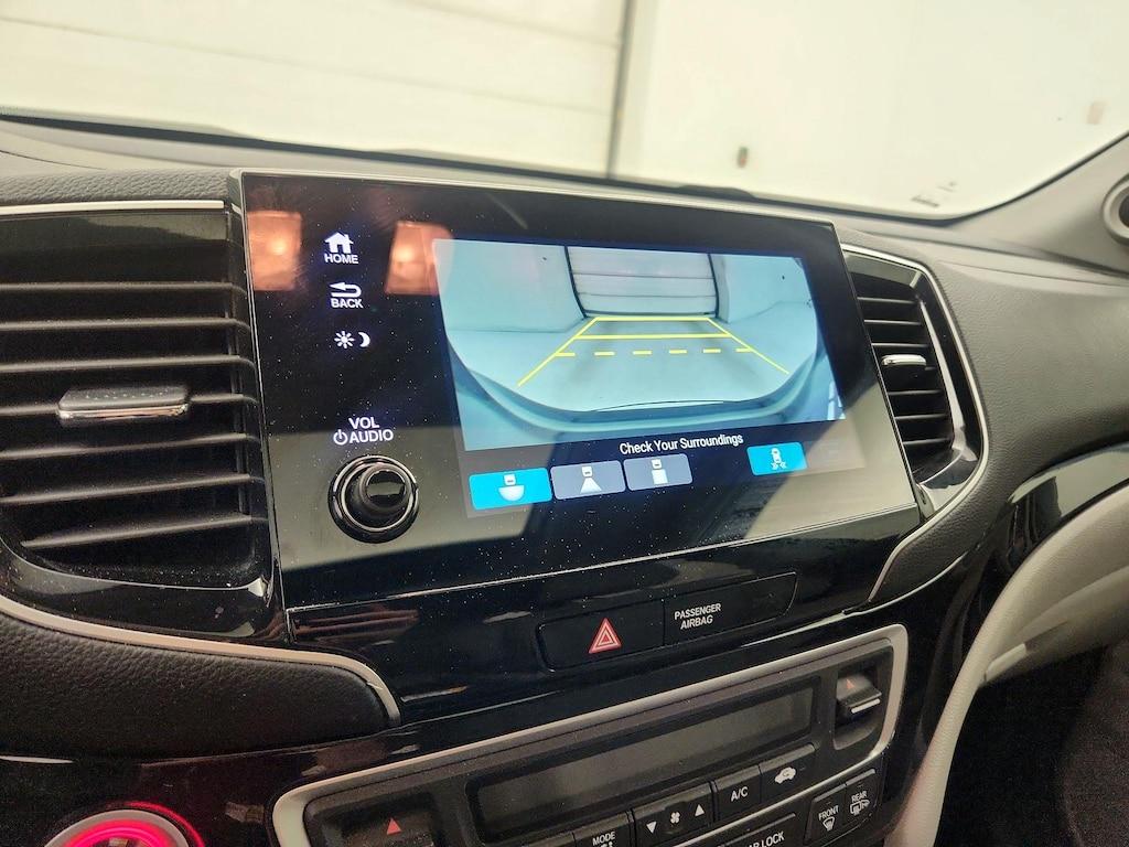used 2022 Honda Pilot car, priced at $36,998