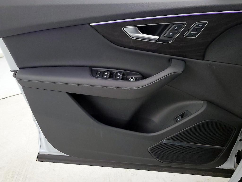 used 2023 Audi Q7 car, priced at $41,998