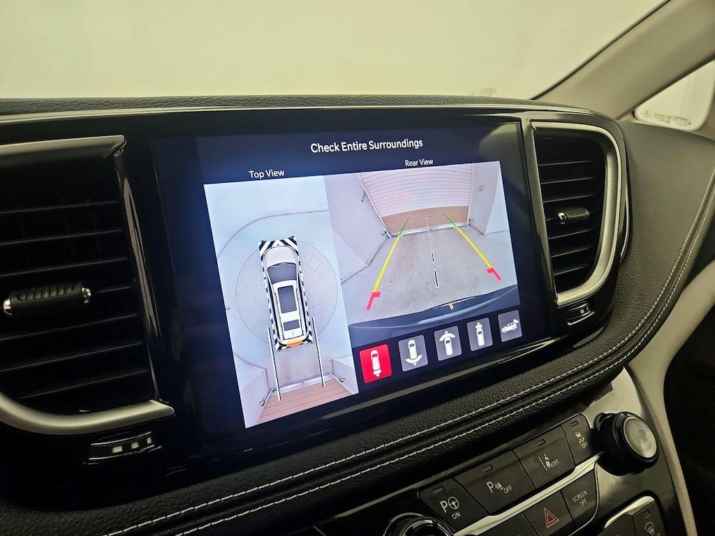 used 2022 Chrysler Pacifica Hybrid car, priced at $35,998
