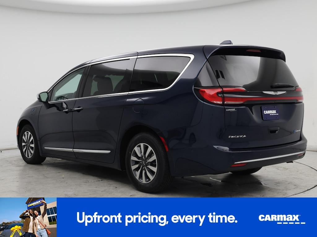 used 2022 Chrysler Pacifica Hybrid car, priced at $35,998
