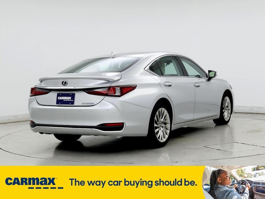 used 2020 Lexus ES 300h car, priced at $27,998