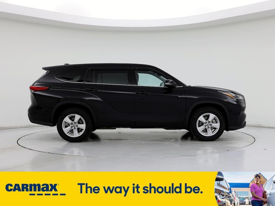 used 2021 Toyota Highlander car, priced at $30,998