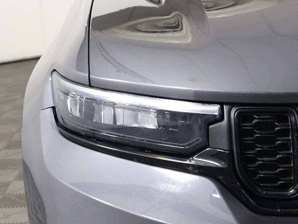 used 2023 Jeep Grand Cherokee car, priced at $27,699
