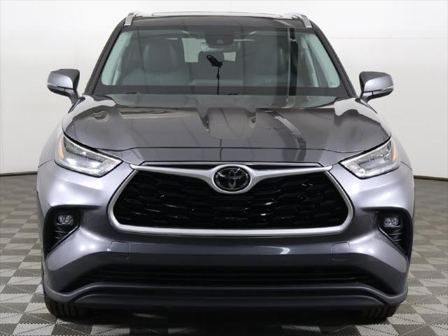 used 2021 Toyota Highlander car, priced at $32,149