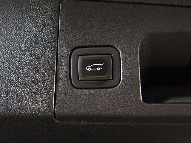 used 2021 Cadillac XT5 car, priced at $29,439