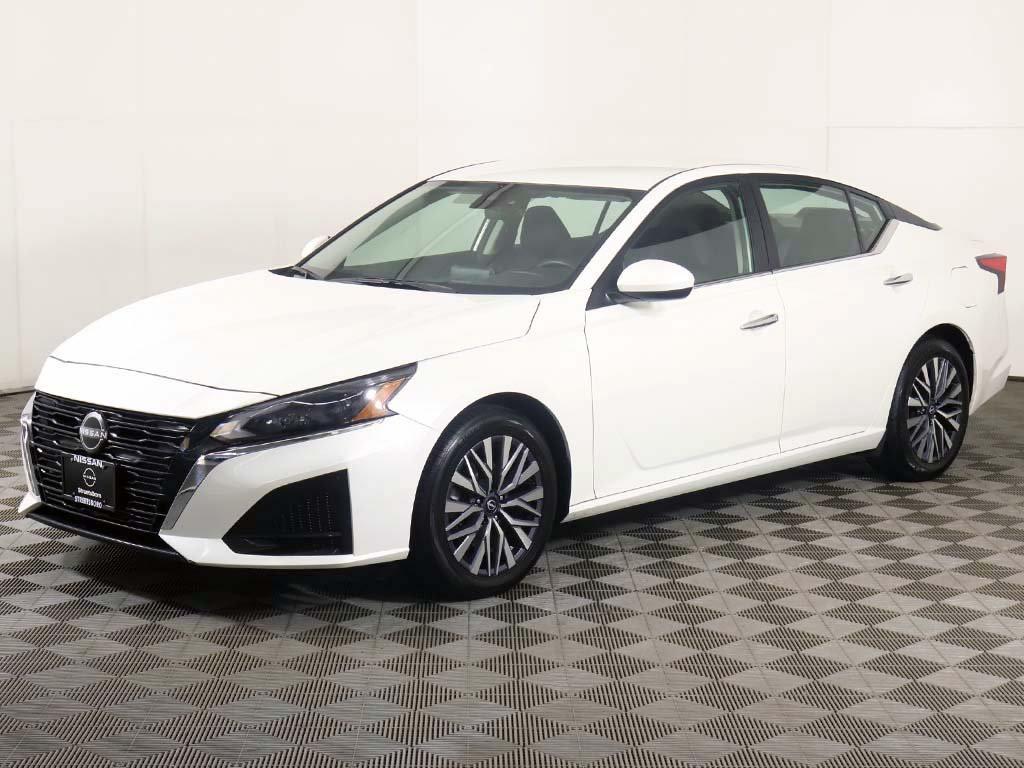used 2023 Nissan Altima car, priced at $17,279