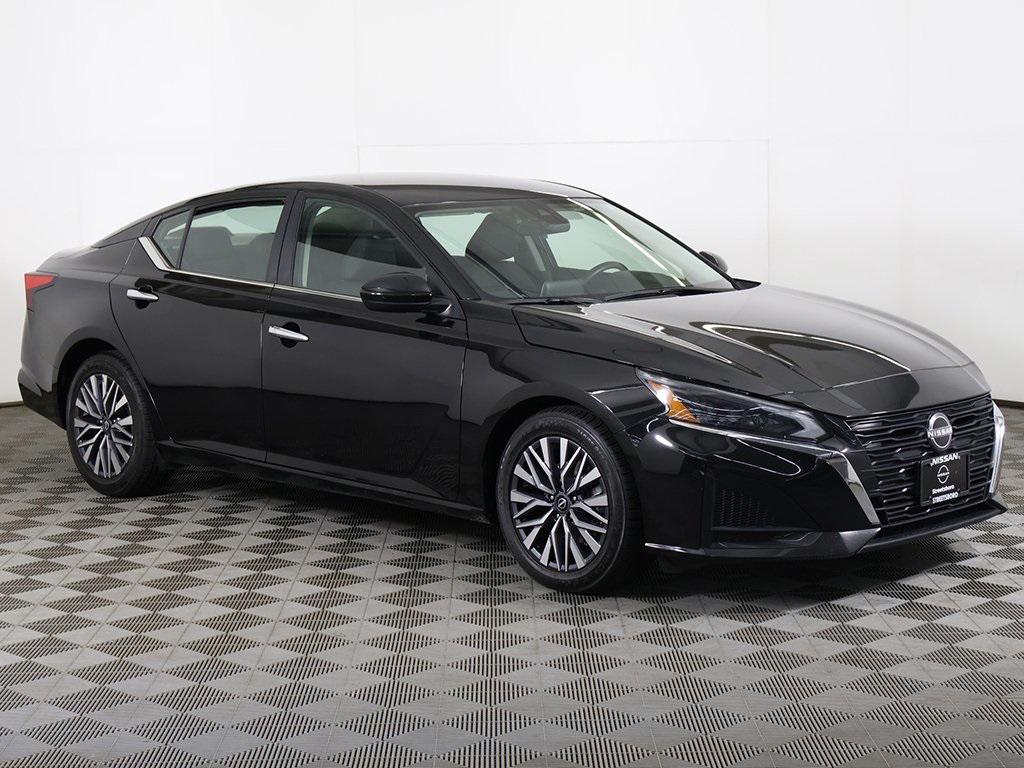 used 2023 Nissan Altima car, priced at $17,579