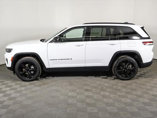 used 2023 Jeep Grand Cherokee car, priced at $28,549