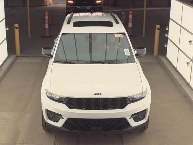 used 2024 Jeep Grand Cherokee car