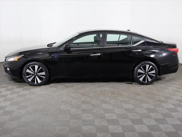 used 2022 Nissan Altima car, priced at $17,999