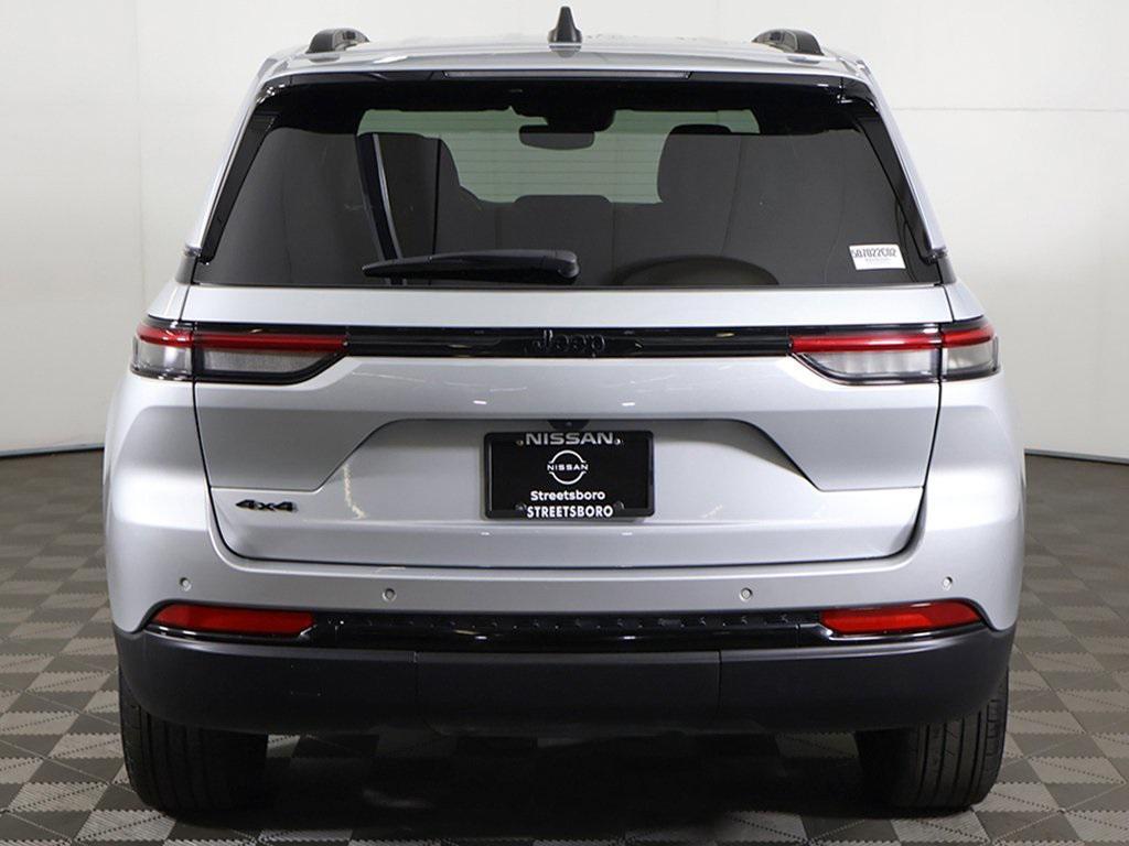 used 2024 Jeep Grand Cherokee car, priced at $29,449