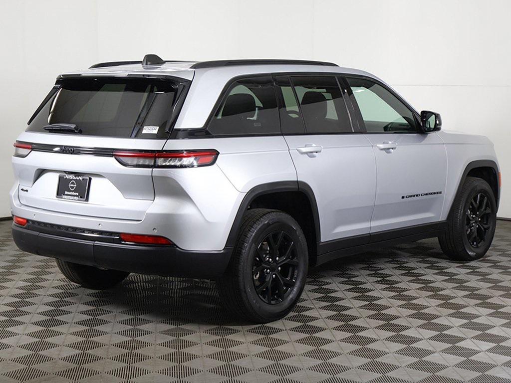 used 2024 Jeep Grand Cherokee car, priced at $29,449
