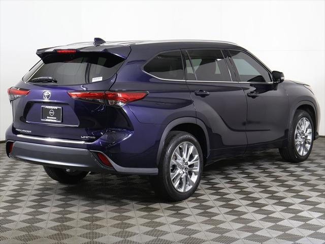 used 2020 Toyota Highlander car, priced at $30,999