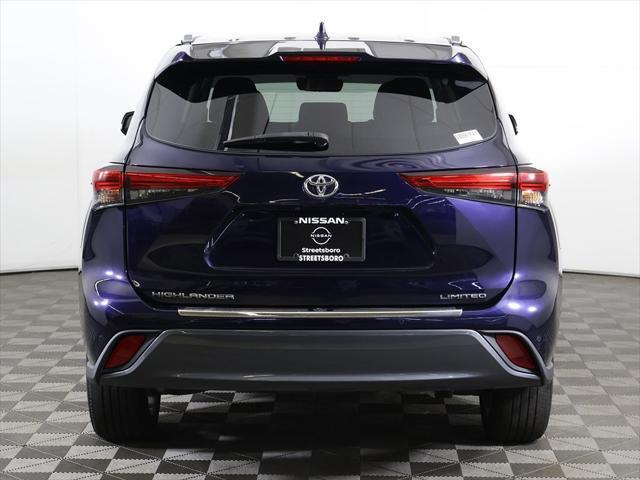 used 2020 Toyota Highlander car, priced at $30,999