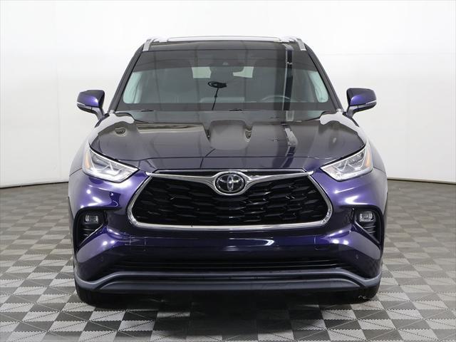 used 2020 Toyota Highlander car, priced at $30,999
