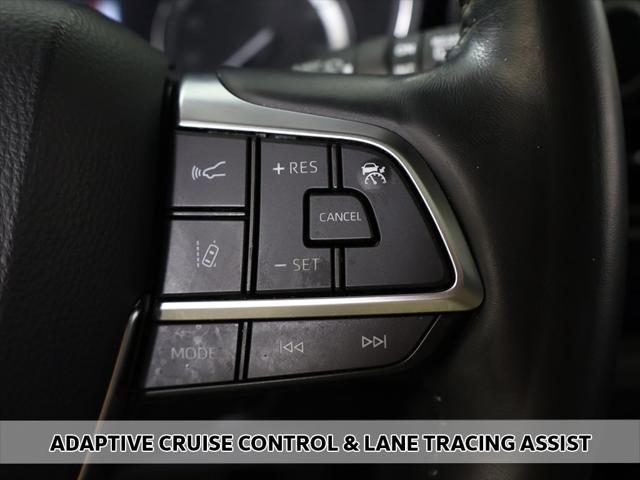 used 2020 Toyota Highlander car, priced at $30,999