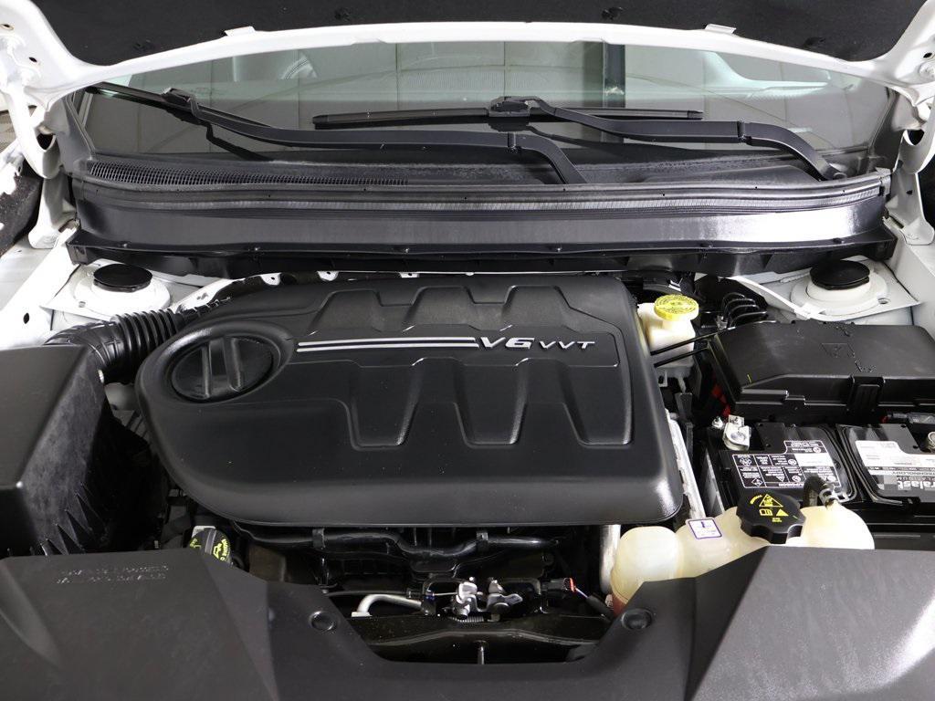 used 2021 Jeep Cherokee car, priced at $18,369