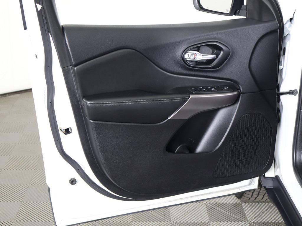 used 2021 Jeep Cherokee car, priced at $18,369