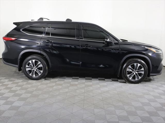 used 2021 Toyota Highlander car, priced at $29,299