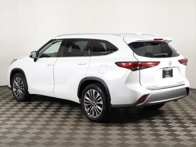 used 2022 Toyota Highlander car, priced at $38,290
