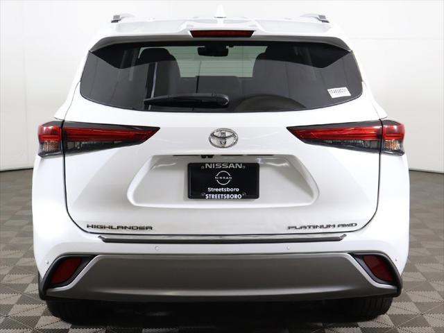 used 2022 Toyota Highlander car, priced at $38,290