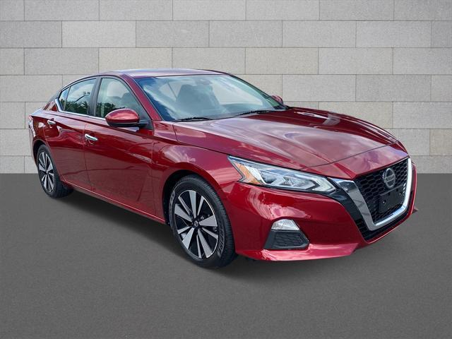 used 2022 Nissan Altima car, priced at $17,999