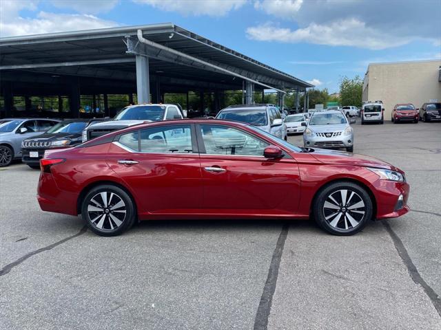 used 2022 Nissan Altima car, priced at $17,999