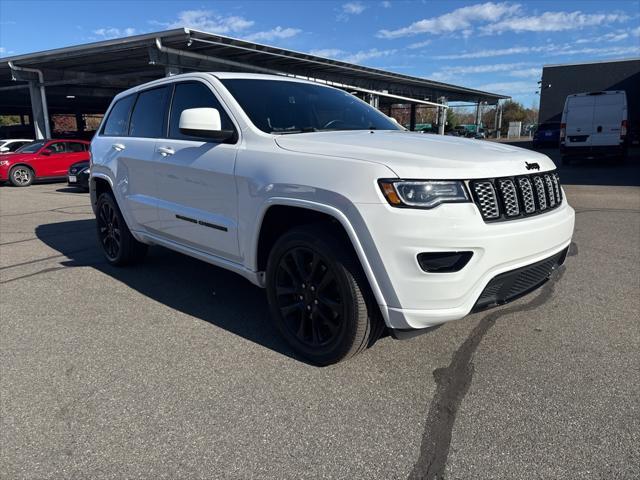 used 2022 Jeep Grand Cherokee car, priced at $29,990