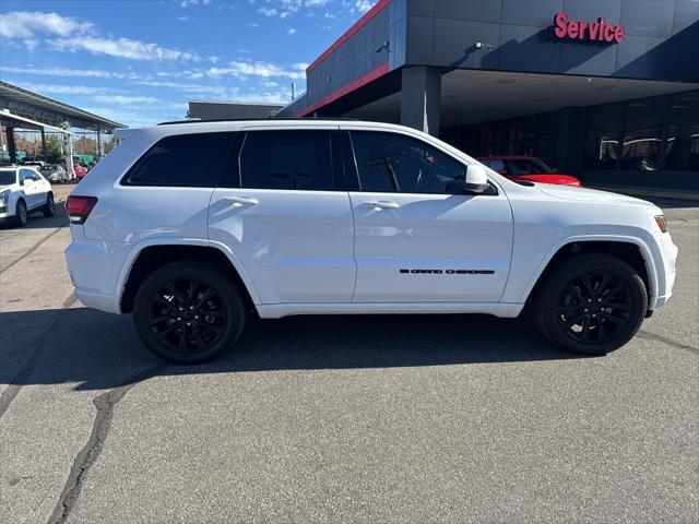 used 2022 Jeep Grand Cherokee car, priced at $29,990