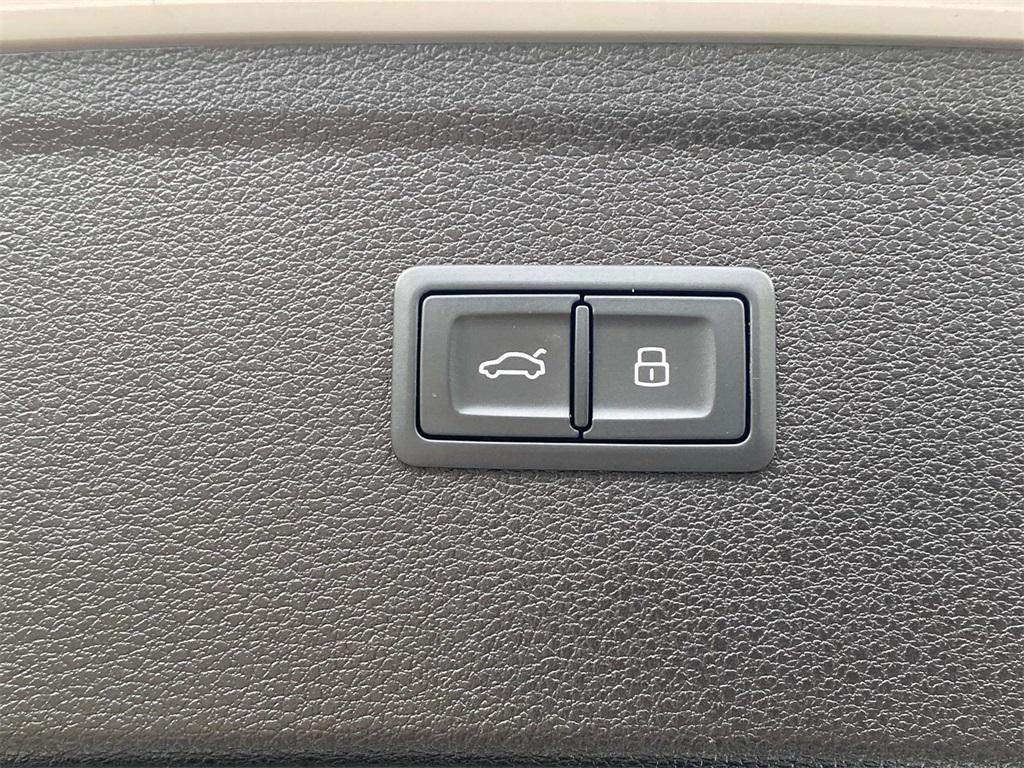used 2022 Audi Q5 car, priced at $33,500