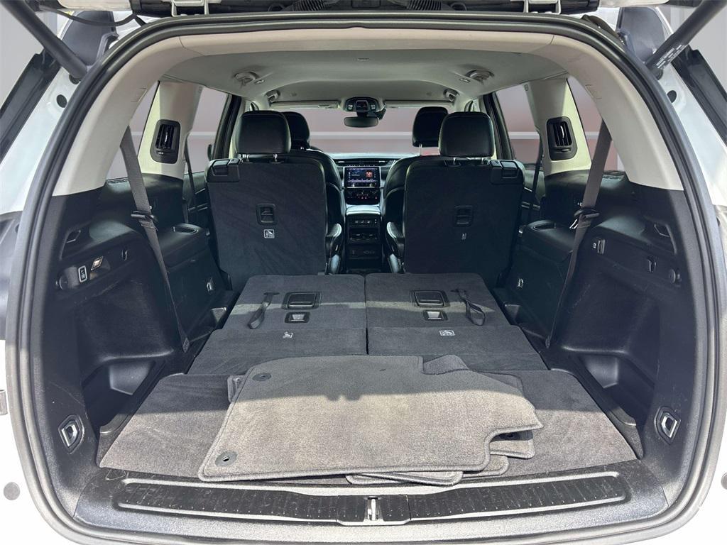 used 2023 Jeep Grand Cherokee L car, priced at $28,990