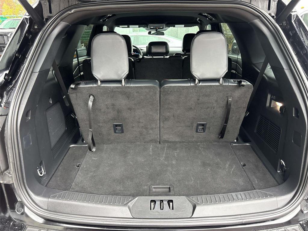 used 2025 Ford Explorer car, priced at $40,990