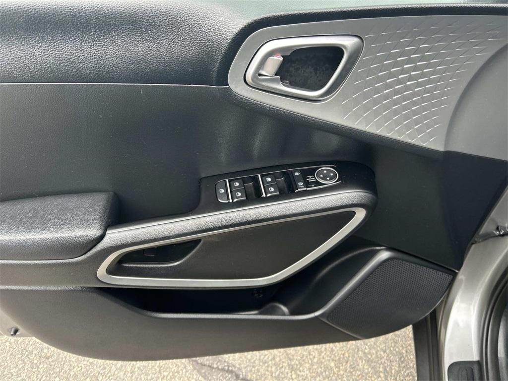used 2024 Kia Soul car, priced at $16,900