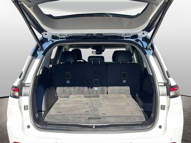 used 2022 Jeep Grand Cherokee car, priced at $29,490