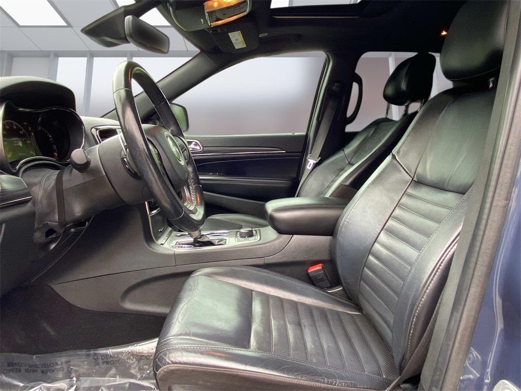 used 2021 Jeep Grand Cherokee car, priced at $30,400