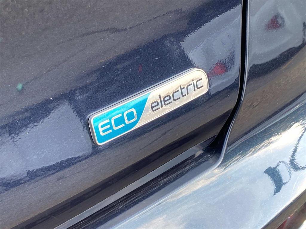 used 2020 Kia Niro EV car, priced at $19,490