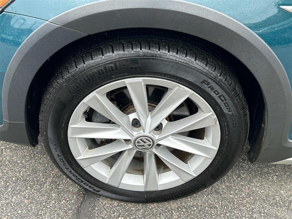 used 2018 Volkswagen Golf Alltrack car, priced at $18,499