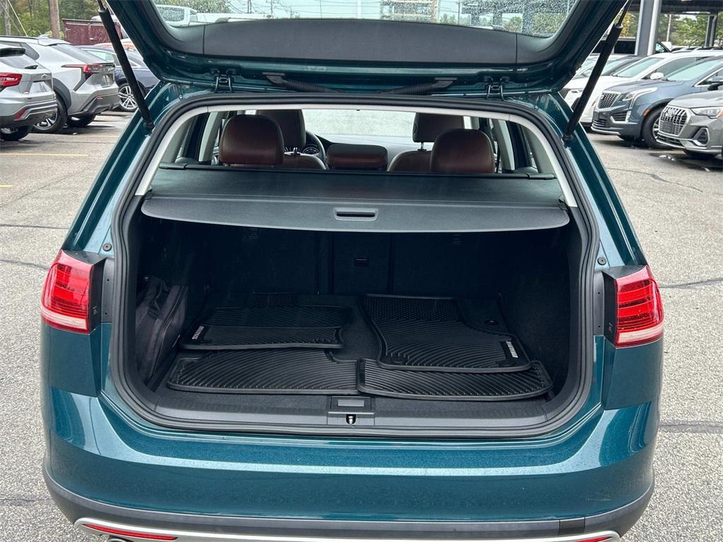 used 2018 Volkswagen Golf Alltrack car, priced at $18,499