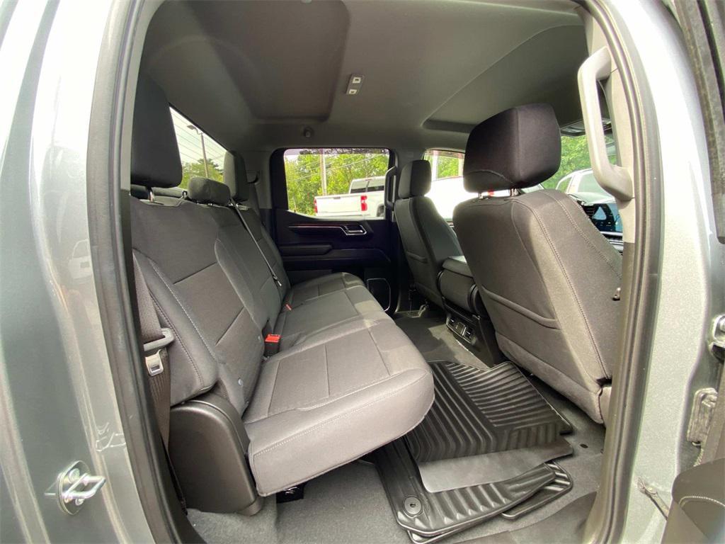used 2024 Chevrolet Silverado 1500 car, priced at $40,900