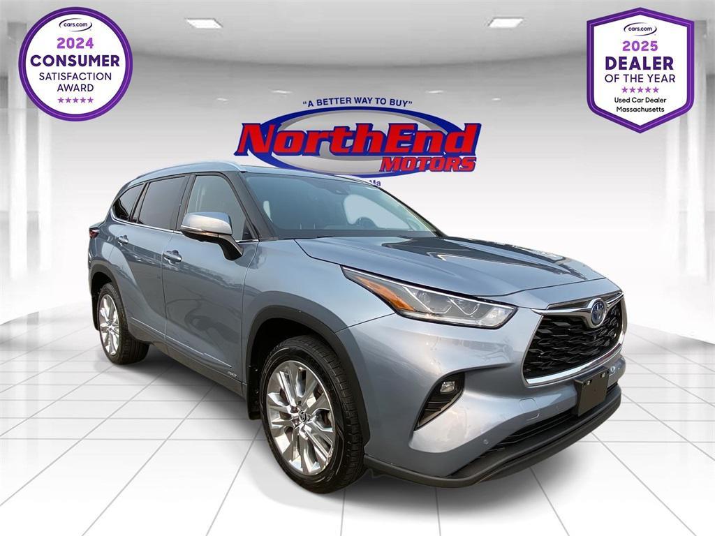 used 2023 Toyota Highlander Hybrid car, priced at $39,997