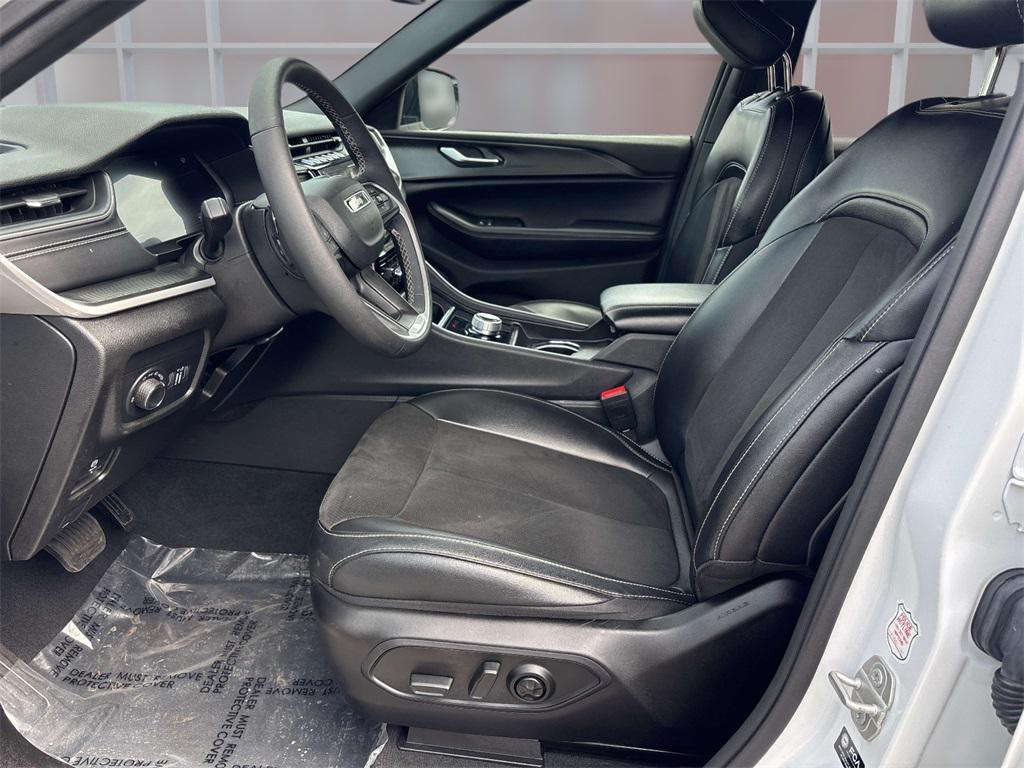 used 2023 Jeep Grand Cherokee L car, priced at $30,500