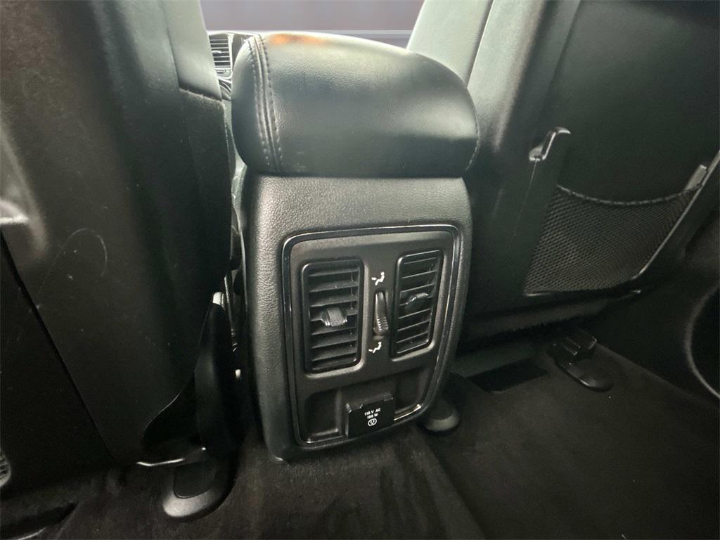 used 2022 Jeep Grand Cherokee car, priced at $25,999