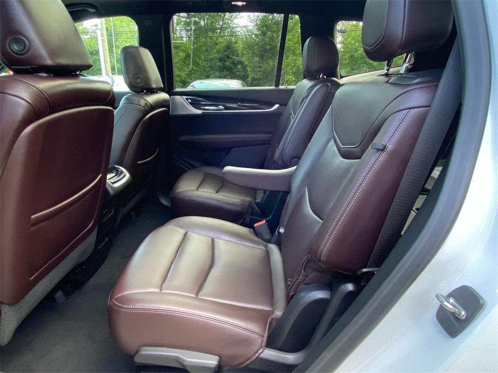 used 2022 Cadillac XT6 car, priced at $35,499