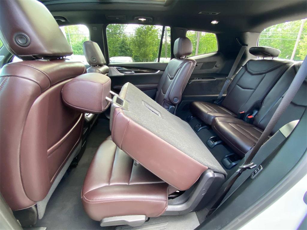 used 2022 Cadillac XT6 car, priced at $35,499